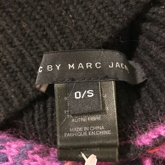 Marc By Marc Jacobs Wool Hat with Attached Scarf - Picture 8 of 8
